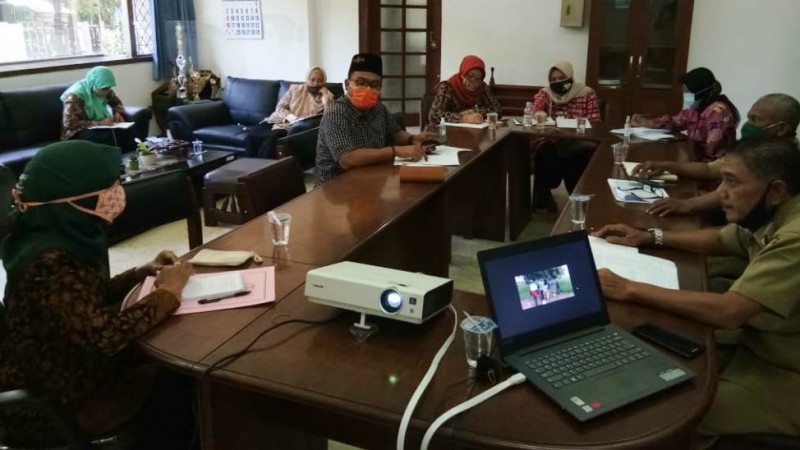 Koordinasi PW LPPNU Jatim dengan UPT Proteksi Tanaman Pangan dan Hortikultura Jawa Timur. (Foto: NUO/Rofii Boenawi)